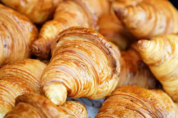 CROISSANTS